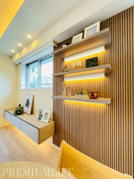 �@�ǖʎ��[�ɂ͂��C�ɓ���̃O���[����G�݂���ׂ�