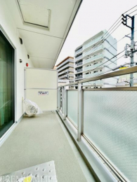 �@�����S�n�悭�����o���R�j�[���󕨂��������񊱂��܂��B