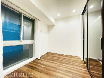 �@�ؖڂ̏����������������͋C�����鋏��