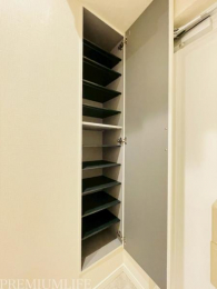 �@�傫�ȃV���[�Y�{�b�N�X�ł���������[�\