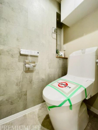 �@�������̂���g�C���㕔�ɂ͎��[�I��ݒu