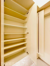 �@��e�ʃV���[�Y�N���[�N�t���ŁA���ւ܂�����������������ۂĂ܂�