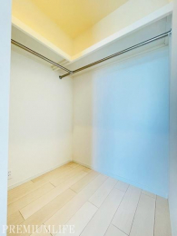 �@�L�����[�X�y�[�X�ŉו��̑����l�ł��y�X�����ł��܂��B