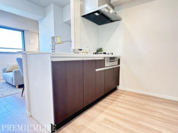 �@�L�X�Ƃ����L�b�`���́A���[�N�g�b�v���g���₷���A�����D���̕��ɂ��������d�l�ł��B