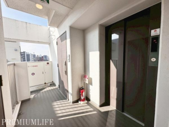 �@�p�Z�ˁA�G���x�[�^�[���̂��Z�܂��ňړ����X���[�Y