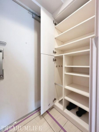 �@��e�ʂ̃V���[�Y�{�b�N�X�ł���������[�\