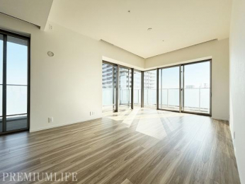 �@�u�₩�Ȍ��ƕ��ɕ�܂�Ȃ���A����̌�����Y�ꂽ���Ԃ����߂������������B