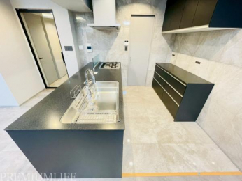 �@�����X�y�[�X���L���A�������y�������Ȃ��܂��B