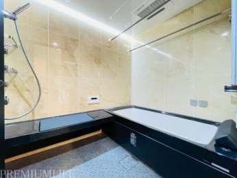 �@�傫���o�X�^�u�ł��������������܂��B