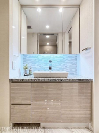 �@���������ӂ�閾�邢���ʋ�Ԃ��A�����̐g�x�x��S�n�悭�T�|�[�g���܂�