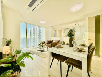 �@�J�����̂���݌v�ŁA������S�n�悭�߂�����㎿�ȃ��r���O