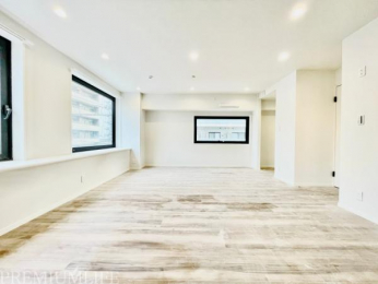 �@���ʂ��̗ǂ��J���I�ȃ��r���O