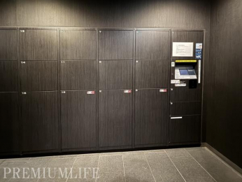 �@��z�{�b�N�X�����ŁA�s�ݎ��̉ו��󂯎����X���[�Y