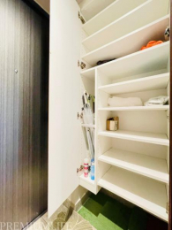 �@���։��ɂ͑�e�ʂ̃V���[�Y�{�b�N�X��ݒu�G�ߊ֌W�Ȃ��C�̎��[���\