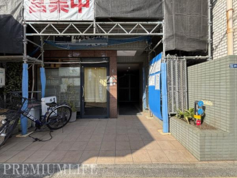 �@���������ӂ��G���g�����X���A���X�̕�炵���ʂ�܂�