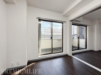 �@�m�����J������΃��r���O�ƈ�̂ƂȂ�A��Ƃ肠�ӂ��L�X���ԂƂ��Ċ��p�ł��܂�