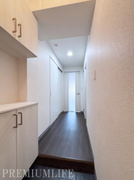 �@�V���[�Y�N���[�N�t���ŁA���ւ܂�����������������ۂĂ܂�