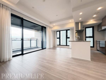 �@��ʍ̌��ɂ�薾�邳�ƒʕ����m�ۂ������K�ȃ��r���O�_�C�j���O