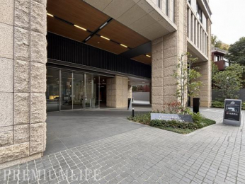 �@���������ӂ��G���g�����X���A���X�̕�炵���ʂ�܂�