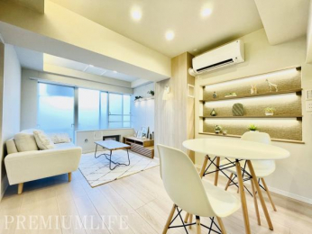 �@�J�����̂���݌v�ŁA������S�n�悭�߂�����㎿�ȃ��r���O