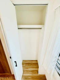 �@���b�N�t���̎��[�X�y�[�X�B�ו��̐����ɕ֗��B