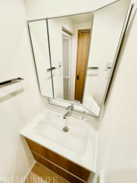 �@���̎x�x���y�X�A�Ɨ����ʑ��ݒu�B