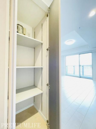 �@���r���O�ɕ֗��Ȏ��[�X�y�[�X���m�ہB���p�i����������ЂÂ����A��Ԃ��L���g���܂��B