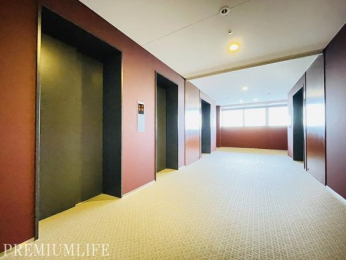 �@�G���x�[�^�[�����ŁA��K�ւ̈ړ������K