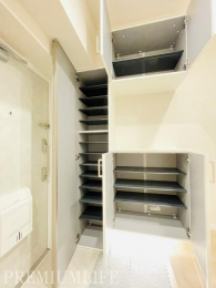 �@��e�ʃV���[�Y�N���[�N�t���ŁA���ւ܂�����������������ۂĂ܂�