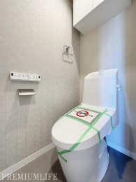 �@�݌˒I�ɂ̓g�C���b�g�y�[�p�[�Ȃǂ��܂Ƃ߂Ď��[�ł��ĕ֗��B�������@�\�������Ă���A�S�n�悭���g�����������܂��B 