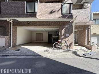 �@�����t���̒��փX�y�[�X������A����g�����₷�������������Ă��܂��B