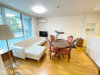 �@�Ƒ��c���̎��Ԃ�������A���������Ɖ������������J�������郊�r���O