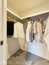 �@��e�ʃE�H�[�N�C���N���[�[�b�g�t���ŁA���[�͂ɗD�ꂽ�Z���