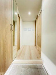 �@���ʏ��E�g�C���E���r���O�֌q����L�����ցB�悩��͎����������Ȃ��݌v�ň��S