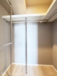 �@��e�ʃE�H�[�N�C���N���[�[�b�g�t���ŁA���[�͂ɗD�ꂽ�Z���