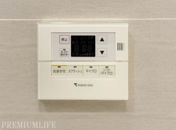 �@�~�X�g�E�X�v���b�V���ȂǑ��ʂȃ��[�h�𓋍ڂ��A���X�̓����������K�ɁB