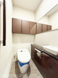 �@��􂢃J�E���^�[�t���ŉq���I���g������ɗD�ꂽ�݌v