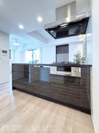 �@2�l����Œ������Ă����v�ȍL���L�b�`��