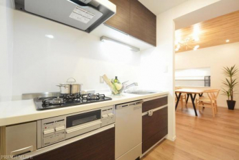 �@�H��@�E�򐅊�t�̃V�X�e���L�b�`���ŁA���K�ɒ������ł��܂��B 