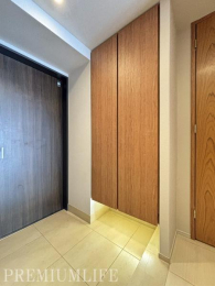 �@��Ƃ肠��L���̌��ւŁA�Ƒ��◈�q���������}������D��Ȍ��փX�y�[�X