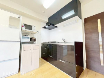 �@���[���[�������g������̗ǂ��L�b�`���B�Ǝ��������Z���A�������₷������ł��B