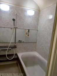 �@���X�̔�������闁���B�傫�ȋ��E�V�����v�[�h���b�T�[�t���B�iCG�ŉƋ�Ȃǂ������Ă���܂��j