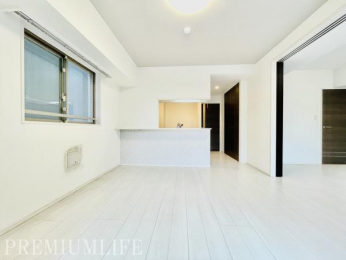 �@�Ƌ�z�u�����₷���A�C���e���A�̕����L����g������̗ǂ����r���O