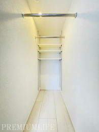 �@��e�ʃE�H�[�N�C���N���[�[�b�g�t���ŁA���[�͂ɗD�ꂽ�Z���