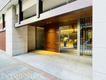 �@���������ӂ��G���g�����X���A���X�̕�炵���ʂ�܂�