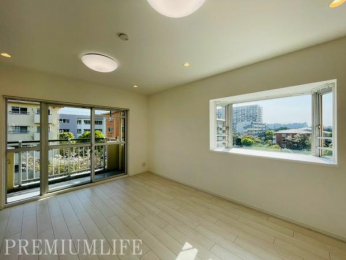 �@��ʍ̌��ɂ�薾�邳�ƒʕ����m�ۂ������K�ȃ��r���O�_�C�j���O