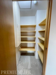 �@�Ƒ��̉ו����]�T�������Ď��܂�A�����������[�͂����͂̏Z�܂�