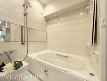 �@���������ƒǂ������@�\������A���K�������߂���Ƃ肠��o�X���[��