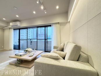 �@�L���ɂ�Ƃ肪����Ƌ�̔z�u�����₷���A���C�A�E�g�̎��R�x���������r���O���