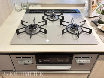 �@�����D���Ɋ������O���R������������A�@�\���ƃf�U�C���������˔������L�b�`��